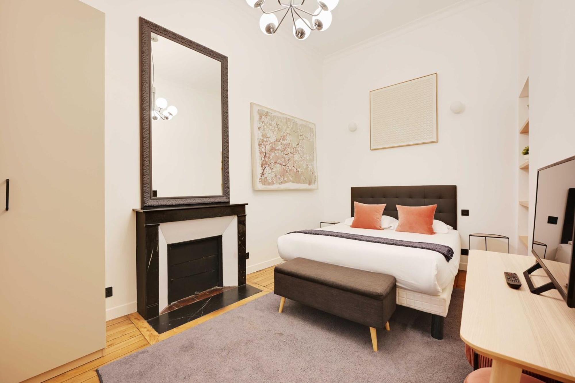 Beautiful Apt -1Br-4P- Tour Eiffel - Invalides Parijs Buitenkant foto
